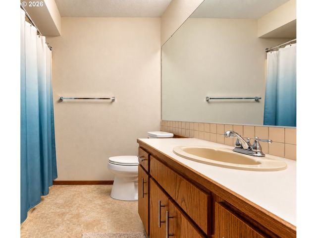 14803 Ne SACRAMENTO St 83, Portland, OR 97230