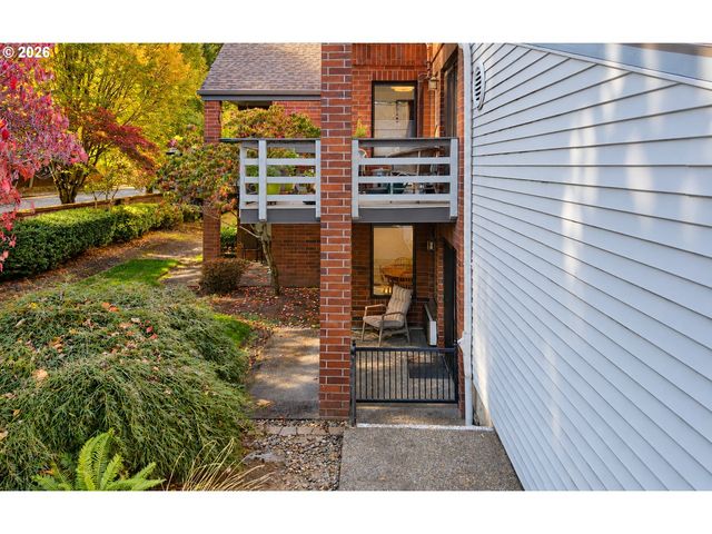 14803 Ne SACRAMENTO St 83, Portland, OR 97230