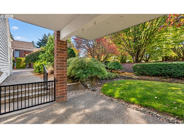 14803 Ne SACRAMENTO St 83, Portland, OR 97230