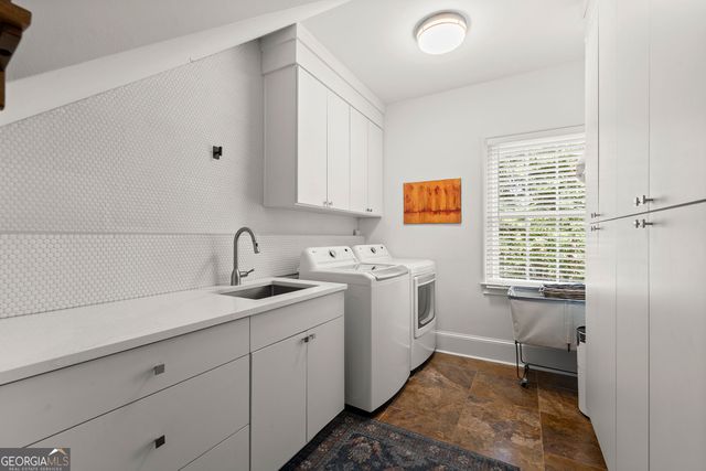 7810 Landowne Drive, Sandy Springs, GA 30350