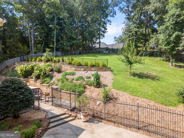 7810 Landowne Drive, Sandy Springs, GA 30350