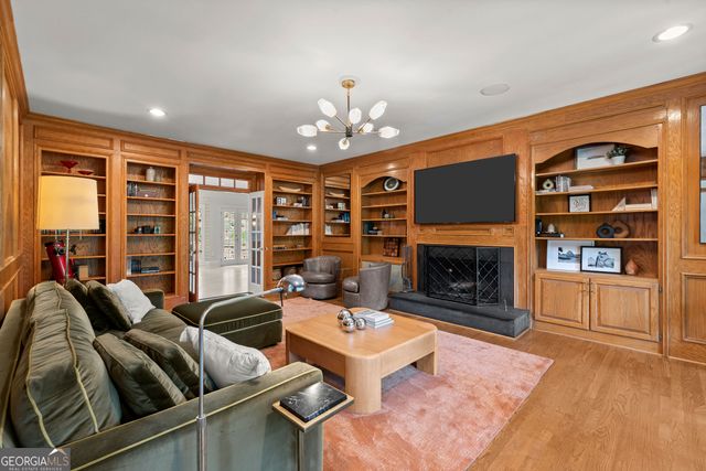 7810 Landowne Drive, Sandy Springs, GA 30350