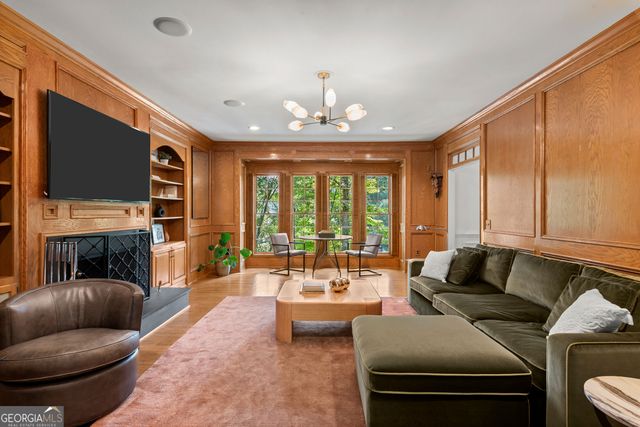 7810 Landowne Drive, Sandy Springs, GA 30350