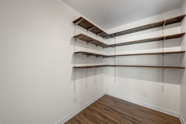 154 Longhorn Parkway, Axtell, TX 76624