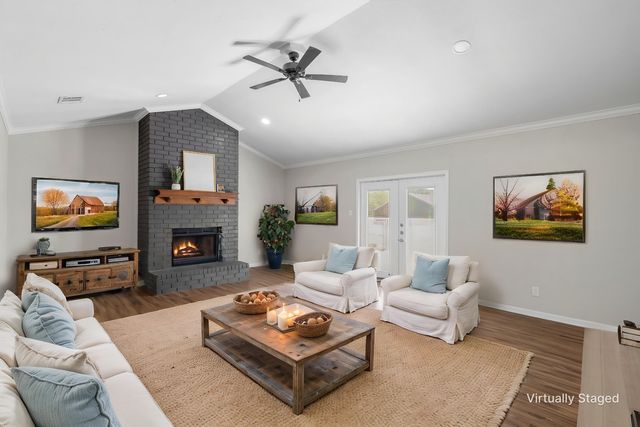 154 Longhorn Parkway, Axtell, TX 76624