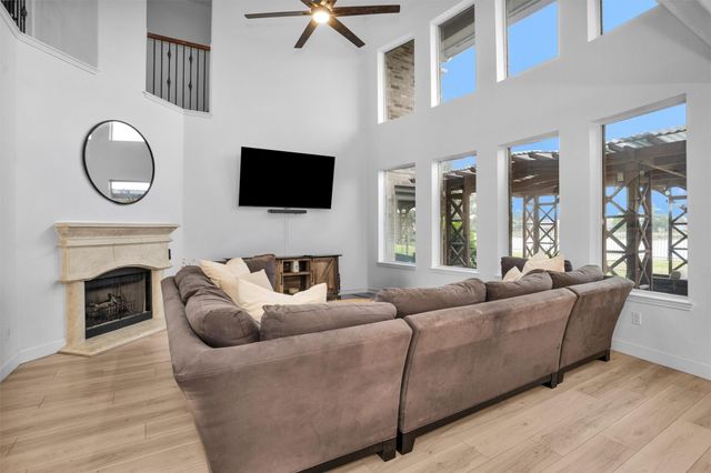 3006 E Lake Falls Circle, Spring, TX 77386