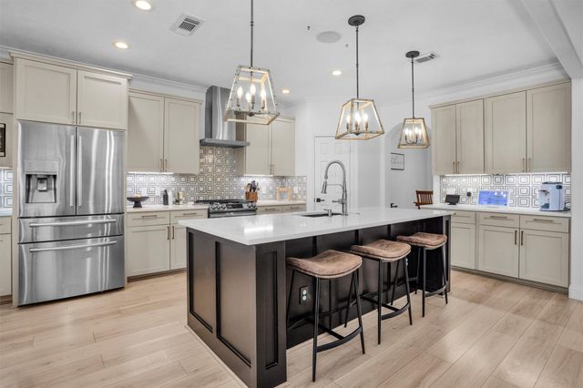 3006 E Lake Falls Circle, Spring, TX 77386