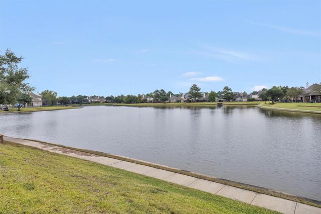 3006 E Lake Falls Circle, Spring, TX 77386