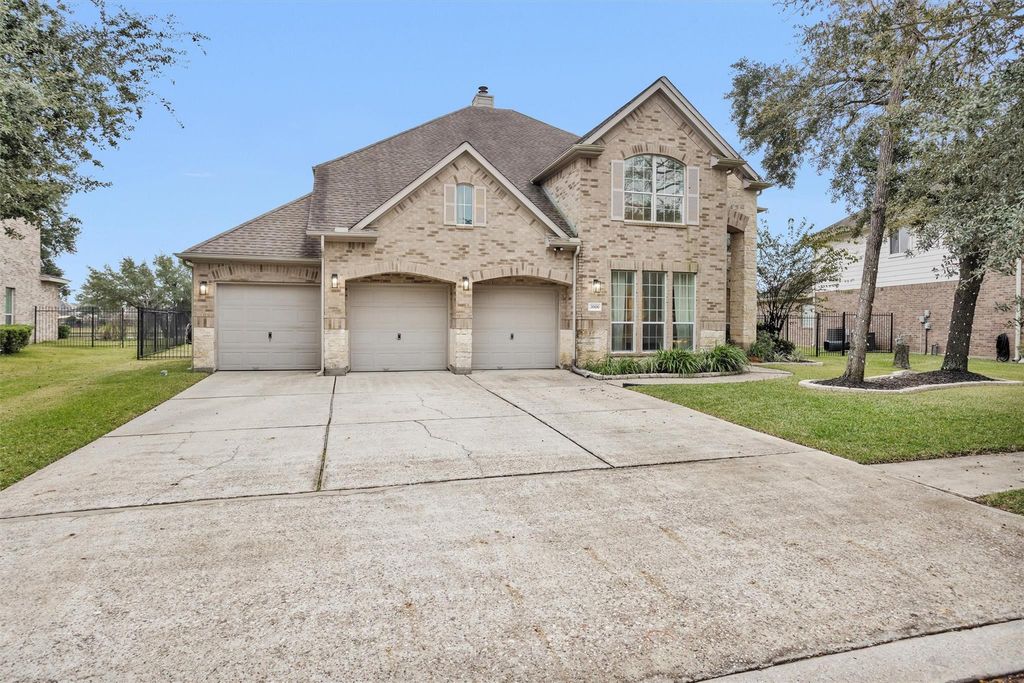 3006 E Lake Falls Circle, Spring, TX 77386