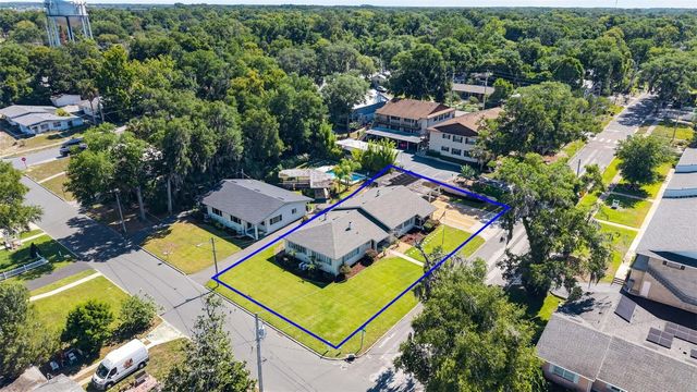 205 E 10TH AVENUE, Mount Dora, FL 32757