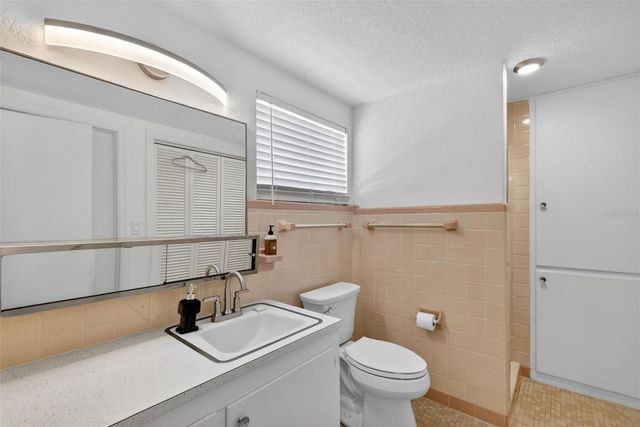 205 E 10TH AVENUE, Mount Dora, FL 32757