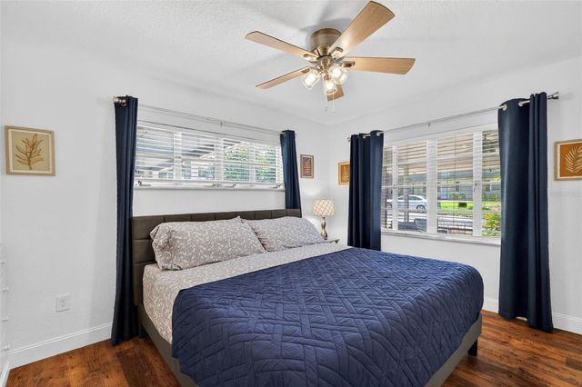 205 E 10TH AVENUE, Mount Dora, FL 32757