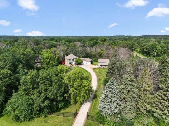 22530 Forest Ridge Drive, Lakeville, MN 55044