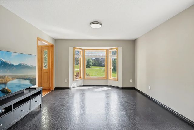 22530 Forest Ridge Drive, Lakeville, MN 55044