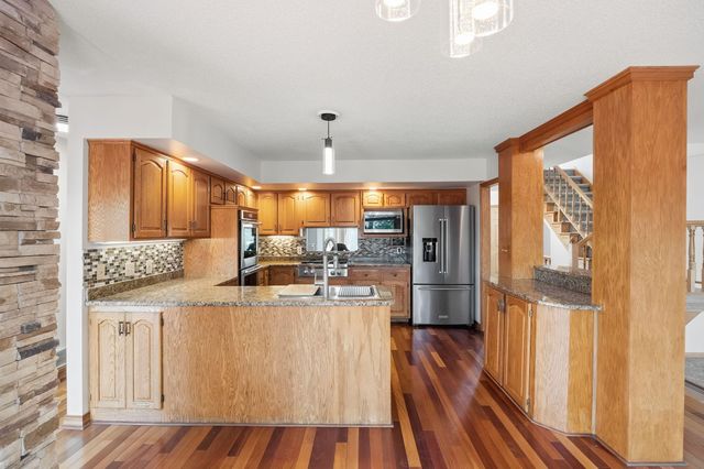 22530 Forest Ridge Drive, Lakeville, MN 55044