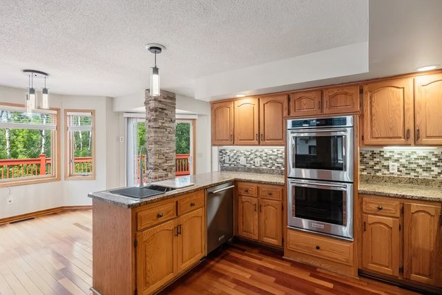 22530 Forest Ridge Drive, Lakeville, MN 55044