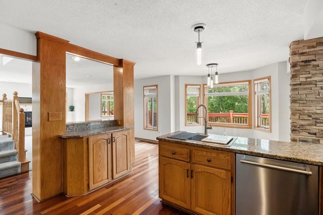 22530 Forest Ridge Drive, Lakeville, MN 55044