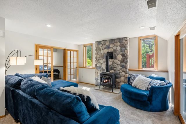 22530 Forest Ridge Drive, Lakeville, MN 55044