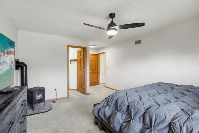 22530 Forest Ridge Drive, Lakeville, MN 55044