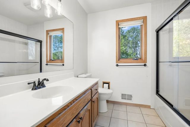 22530 Forest Ridge Drive, Lakeville, MN 55044