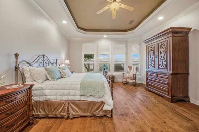 2707 Harborside Drive, Granbury, TX 76048