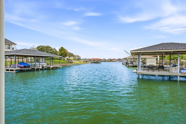 2707 Harborside Drive, Granbury, TX 76048