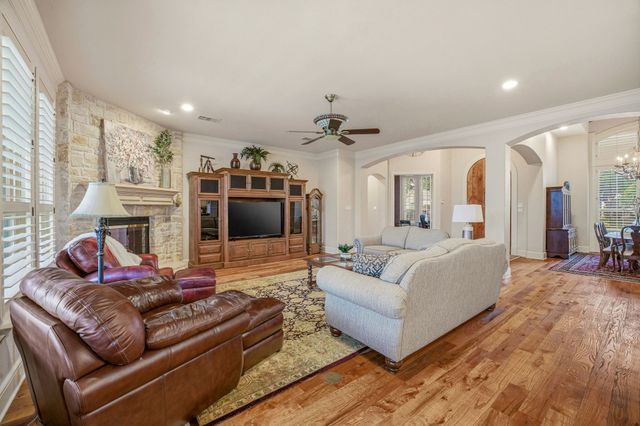 2707 Harborside Drive, Granbury, TX 76048