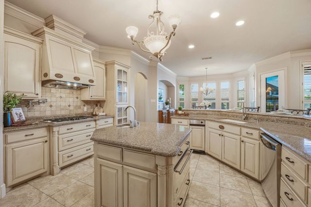 2707 Harborside Drive, Granbury, TX 76048