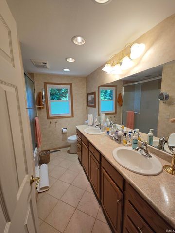 4908 Oak Mast Trail, Fort Wayne, IN 46804