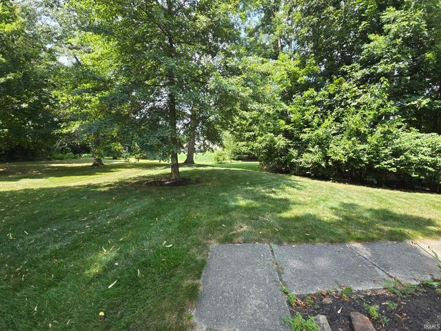 4908 Oak Mast Trail, Fort Wayne, IN 46804