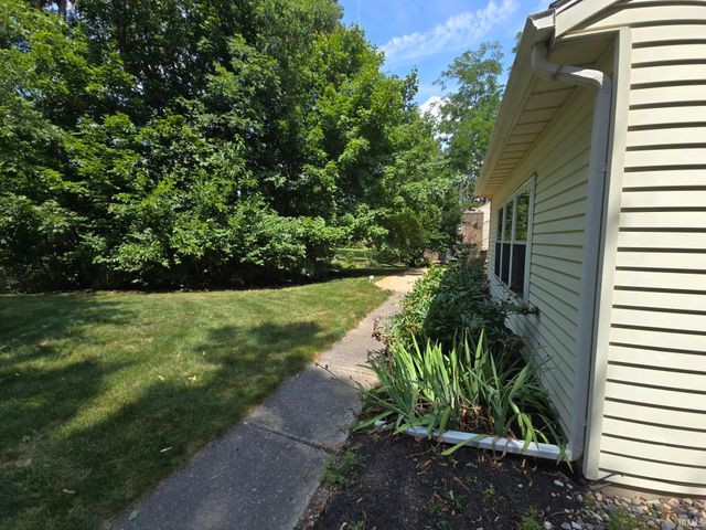4908 Oak Mast Trail, Fort Wayne, IN 46804