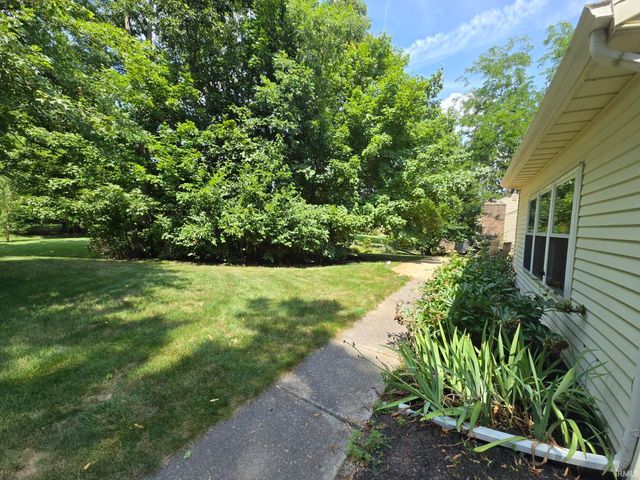 4908 Oak Mast Trail, Fort Wayne, IN 46804