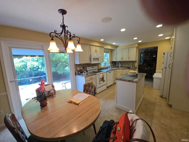 4908 Oak Mast Trail, Fort Wayne, IN 46804