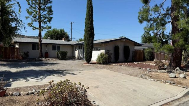 1002 E Walnut, Glendora, CA 91741