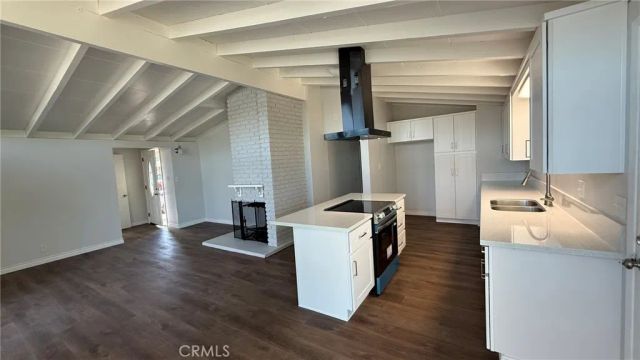 1002 E Walnut, Glendora, CA 91741