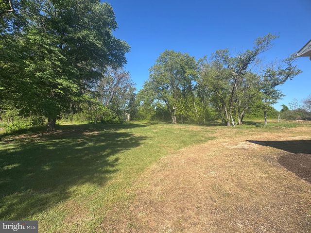 10280 LOG CABIN RD, Denton, MD 21629