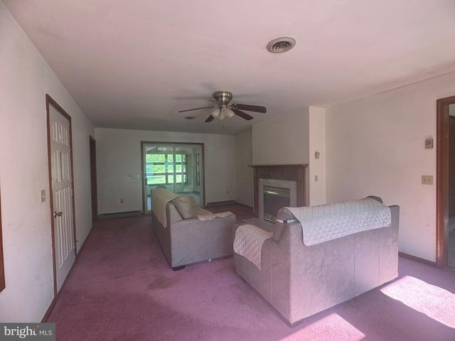 10280 LOG CABIN RD, Denton, MD 21629