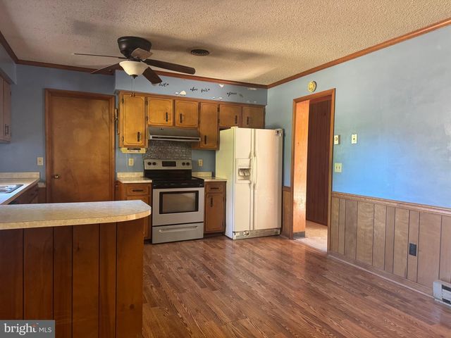 10280 LOG CABIN RD, Denton, MD 21629
