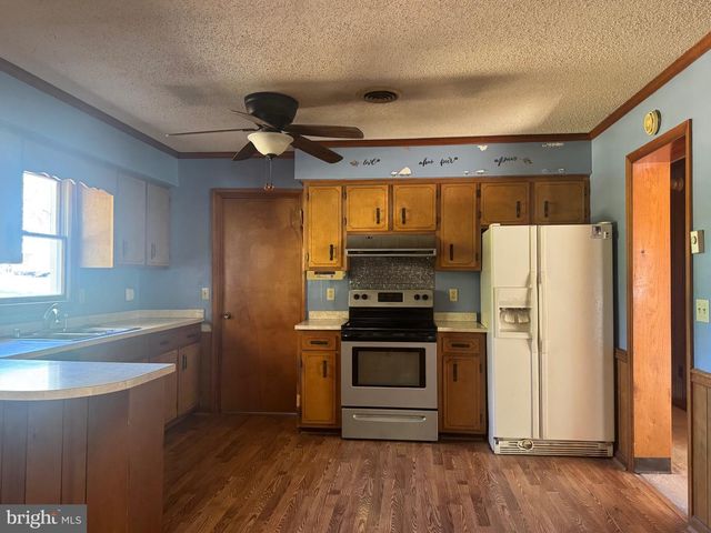 10280 LOG CABIN RD, Denton, MD 21629