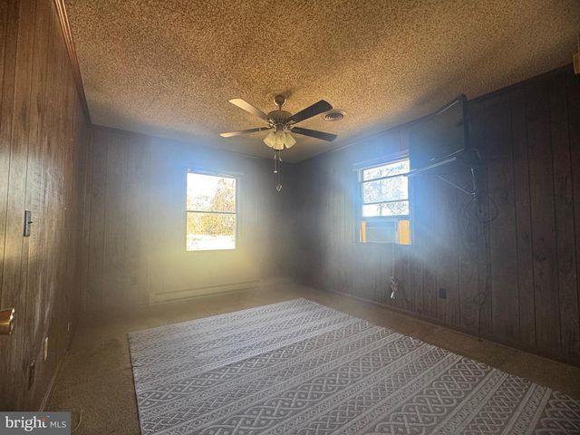10280 LOG CABIN RD, Denton, MD 21629