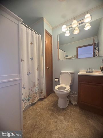 10280 LOG CABIN RD, Denton, MD 21629