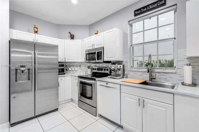 14972 SW 50th Ct, Davie, FL 33331