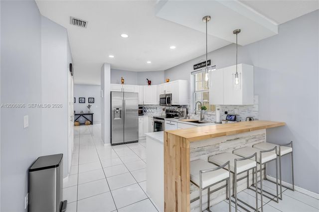 14972 SW 50th Ct, Davie, FL 33331