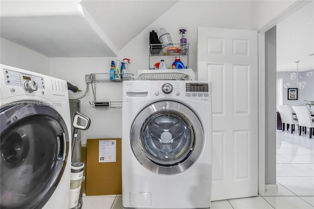 14972 SW 50th Ct, Davie, FL 33331