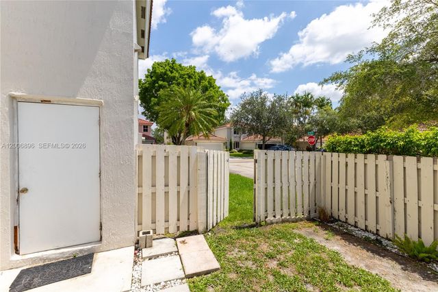 14972 SW 50th Ct, Davie, FL 33331