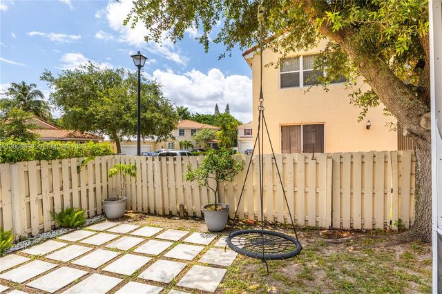 14972 SW 50th Ct, Davie, FL 33331