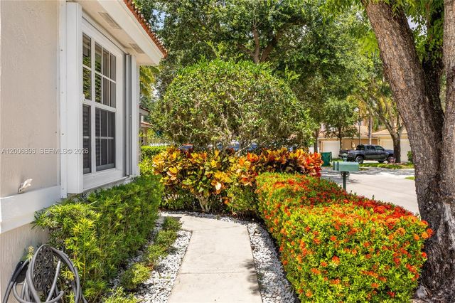 14972 SW 50th Ct, Davie, FL 33331