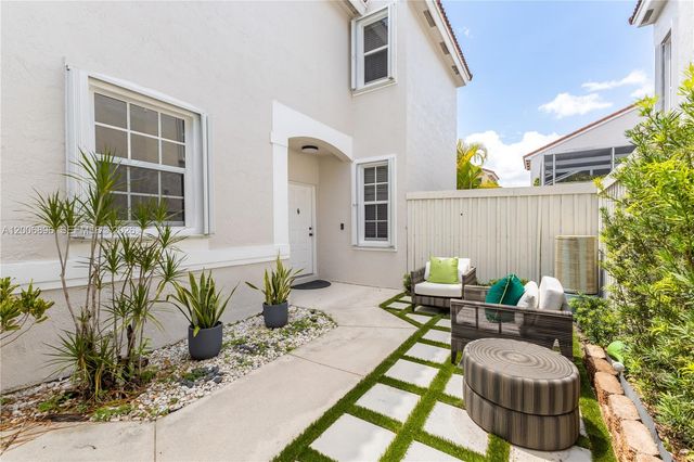 14972 SW 50th Ct, Davie, FL 33331