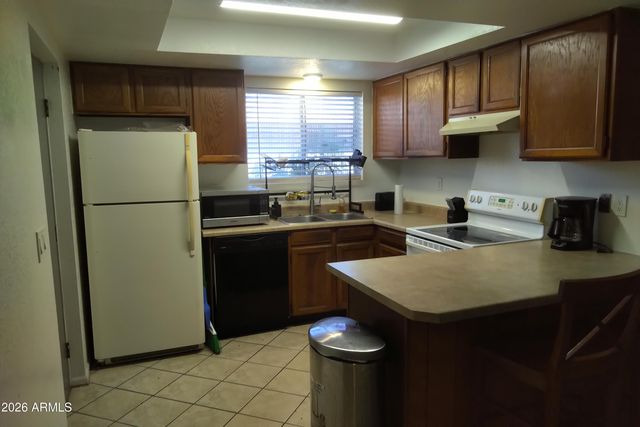 422 W PEBBLE BEACH Drive 418, Tempe, AZ 85282