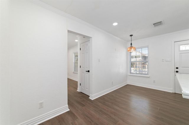 802 E 33rd Street, Houston, TX 77022